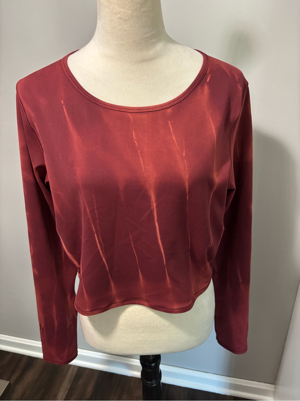 Lululemon Women's Long-Sleeve Red Scoop Neck Top New
